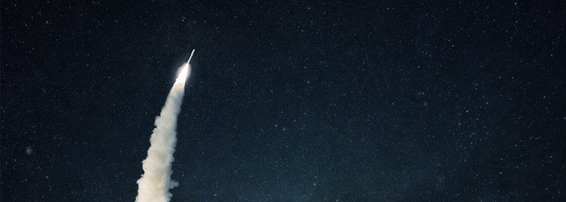 fusée allant vers l'espace symbolise améliorer site internet